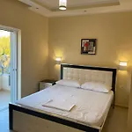 Honey Residence Gasthuis Sarandë