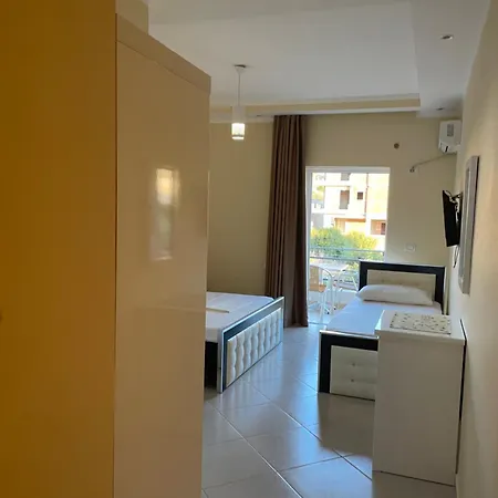 Guest house Honey Sarande