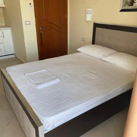 Πανσιόν Honey *