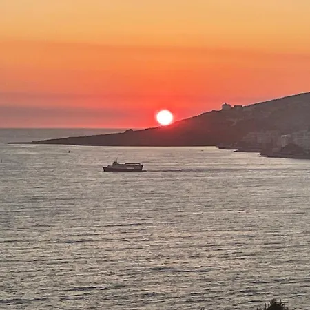 Honey Πανσιόν