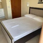 בית הארחה Honey Residence *