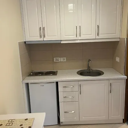 Honey Gasthuis Sarandë