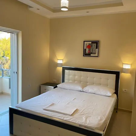 Honey Gasthuis Sarandë