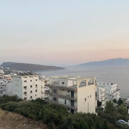 Gasthuis Honey Sarandë